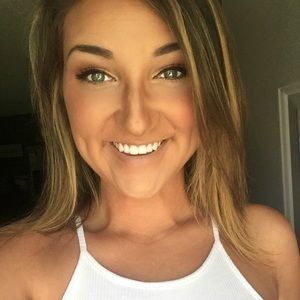 Meet your Posher, Charli